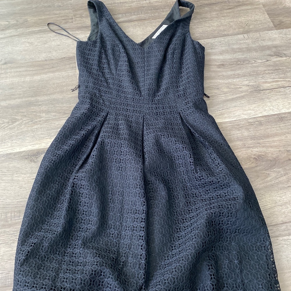 Black shoulder strap